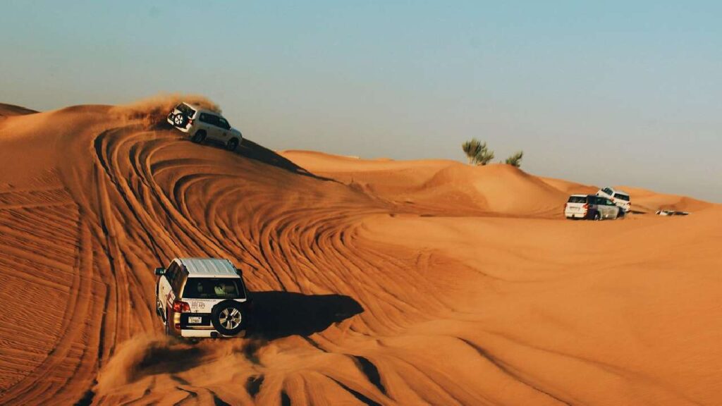 Dubai Çöl Safarisi: Macera ve Lüksün Buluştuğu Unutulmaz Bir Deneyim!